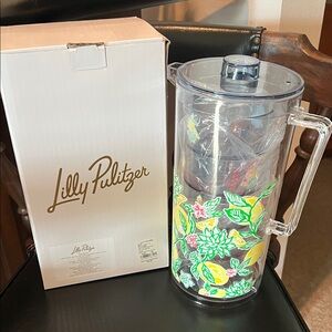 Lilly Pulitzer Tropical Floral Acrylic Pitcher and cup set (4)